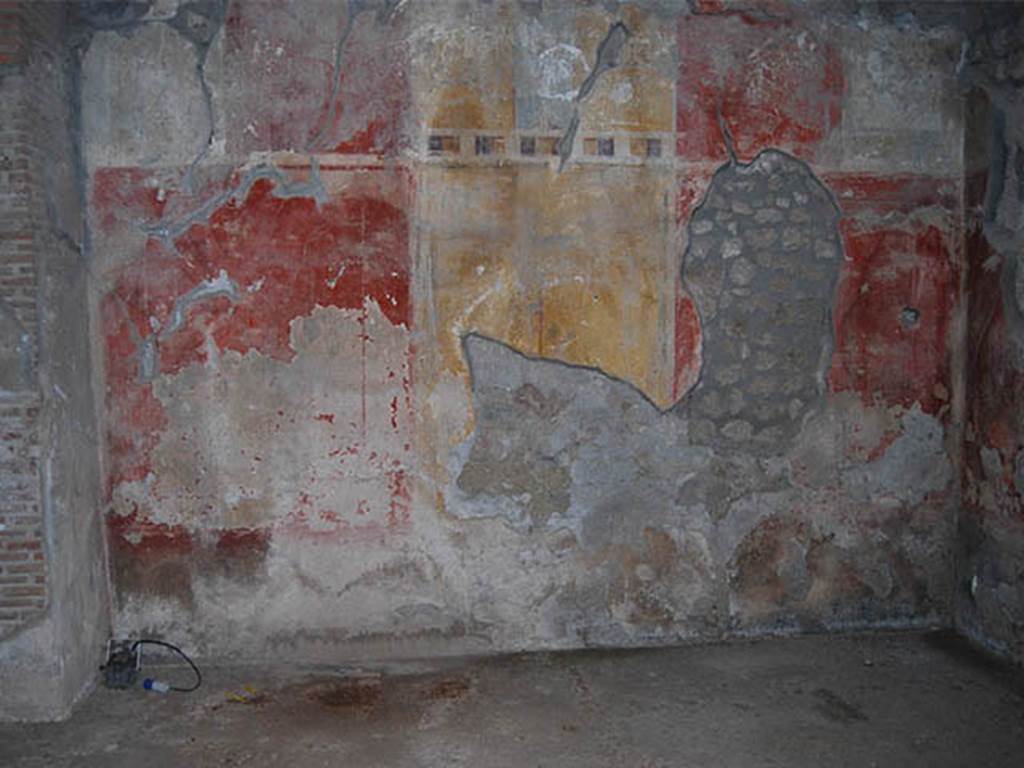 .14.15 Pompeii. December 2018. East side of a room on north side of bar room. 
The doorway to the bar room is on the right of the picture. Photo courtesy of Aude Durand.
