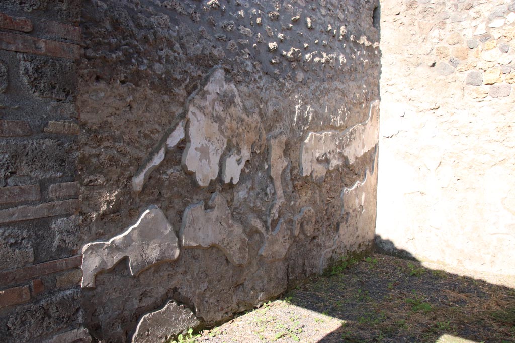 I.21.2 Pompeii. September 2015. Doorway with two stone steps, and wooden stairs that would have led to an upper floor.