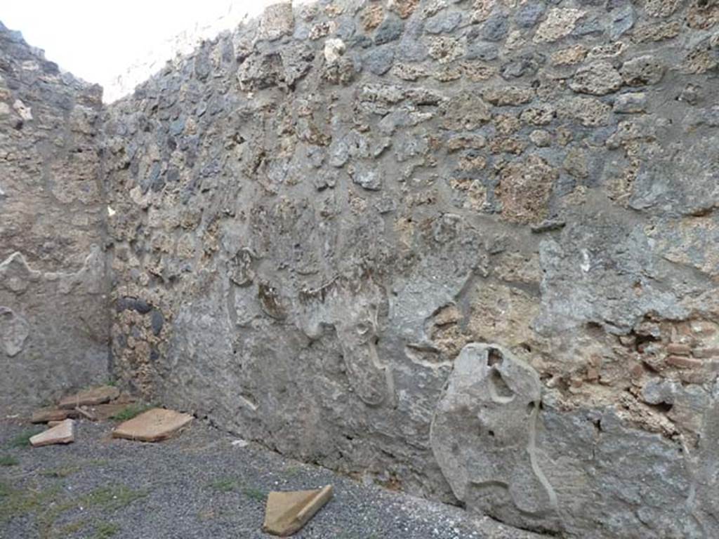 I.21.2 Pompeii. September 2015. Blocked doorway in north-west corner of atrium.