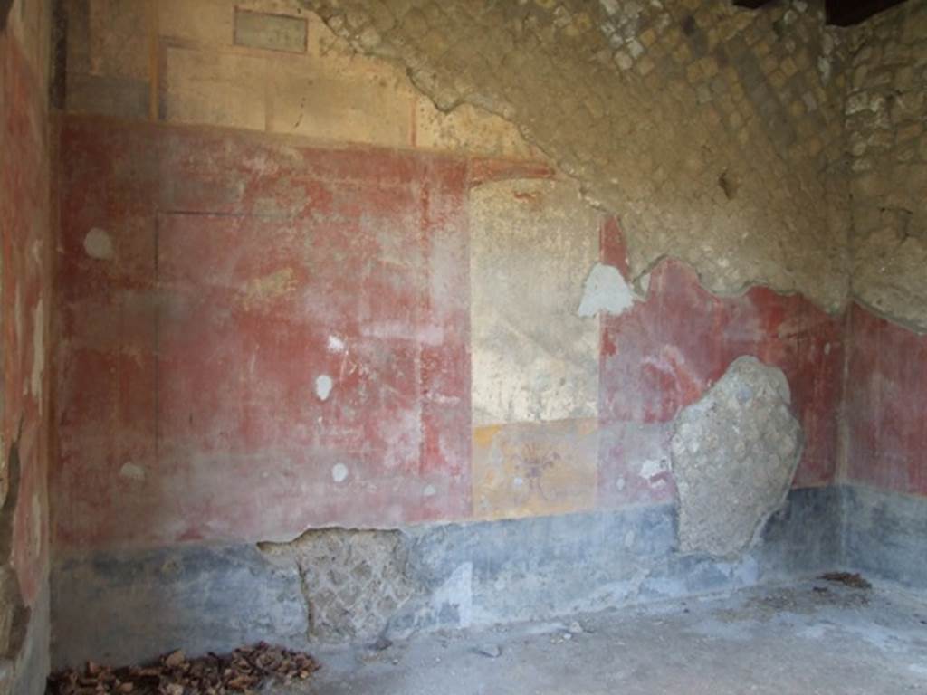 II.1.5 Pompeii.  Large Taberna.  West wall of rear room.