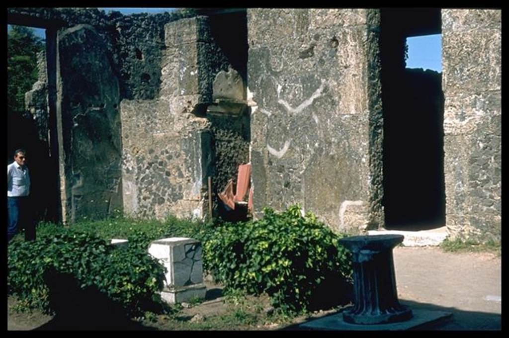 II.2.2 Pompeii.  Looking north east towards rooms “c” and 3 and door to II.2.3.  Photographed 1970-79 by Günther Einhorn, picture courtesy of his son Ralf Einhorn.