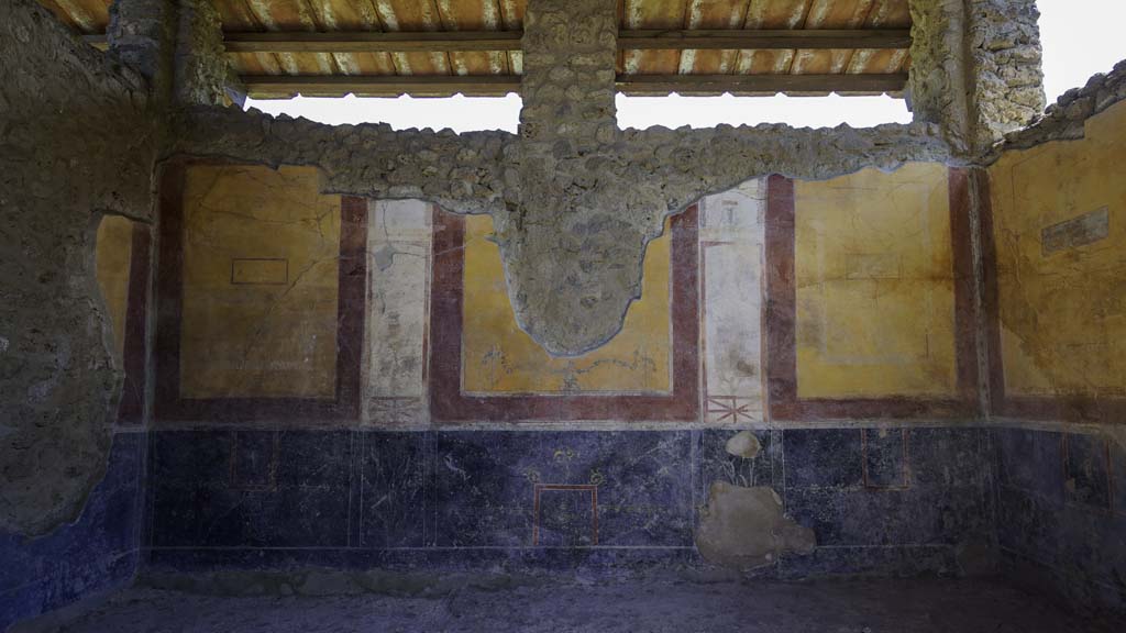 II.2.2 Pompeii. August 2021. Room “c”, looking towards north wall. Photo courtesy of Robert Hanson.