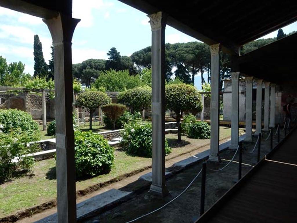 II.4.6 Pompeii. May 2016. Looking south-east across garden area, from portico.
Photo courtesy of Buzz Ferebee.


