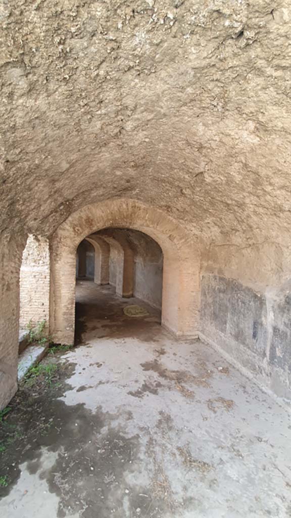 II.6 Pompeii. September 2015. East corridor under Amphitheatre, looking south-east from north entrance corridor.
