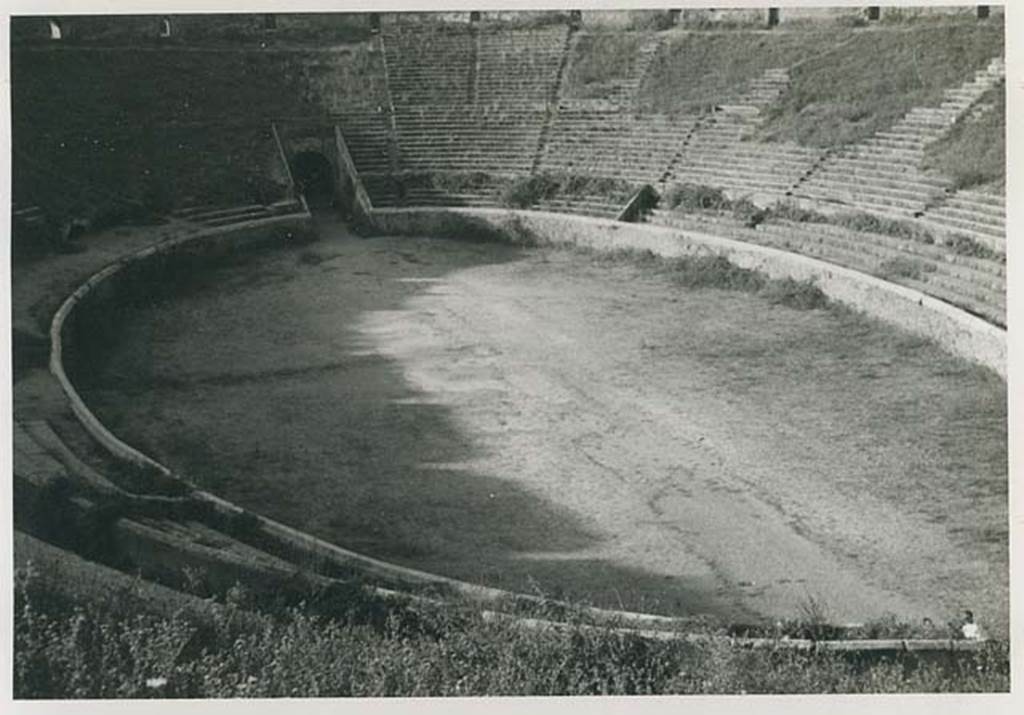 II.6 Pompeii. 1954. Looking towards the north end of arena of Amphitheatre. Photo courtesy of Rick Bauer.