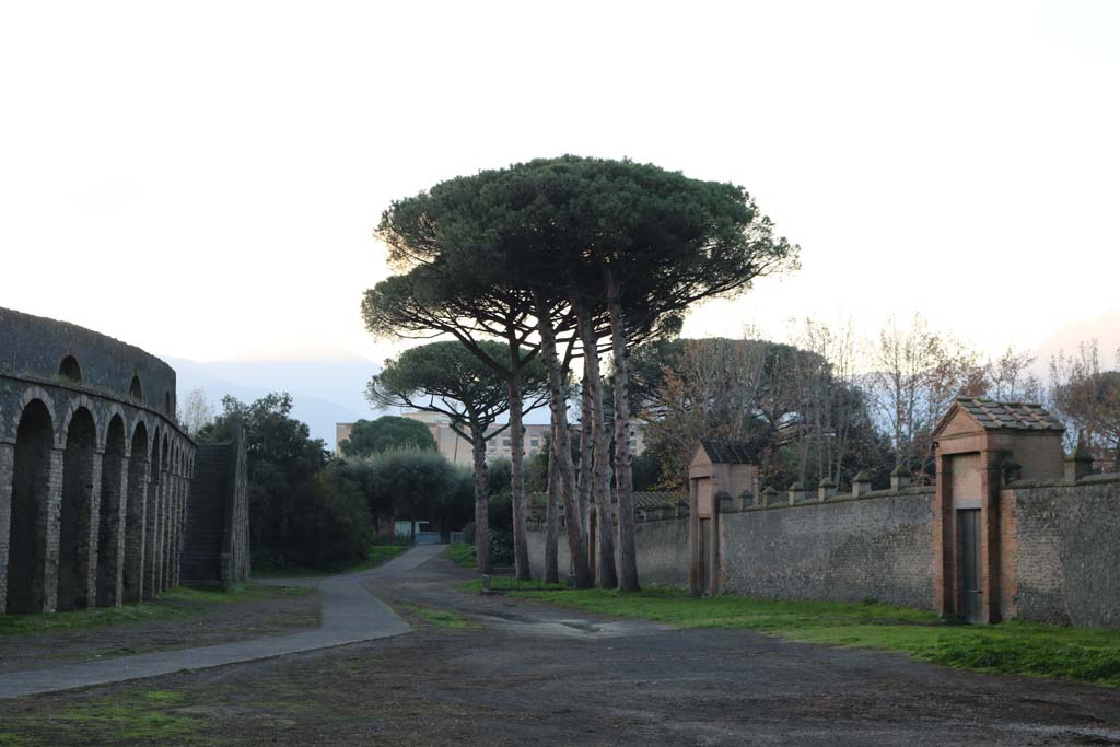 II.7.4 Pompeii. Palaestra. December 2018. Looking south along east exterior wall, from II.7.4, on right. Photo courtesy of Aude Durand.


