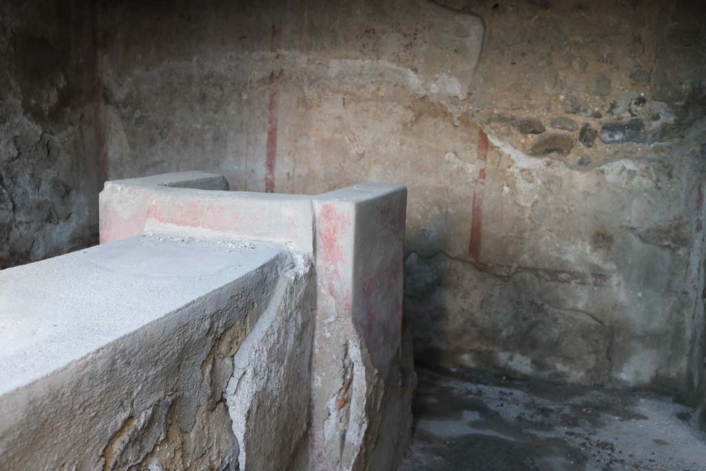 II.8.3 Pompeii. December 2018. Two-sided bar counter, looking east from entrance doorway. Photo courtesy of Aude Durand.