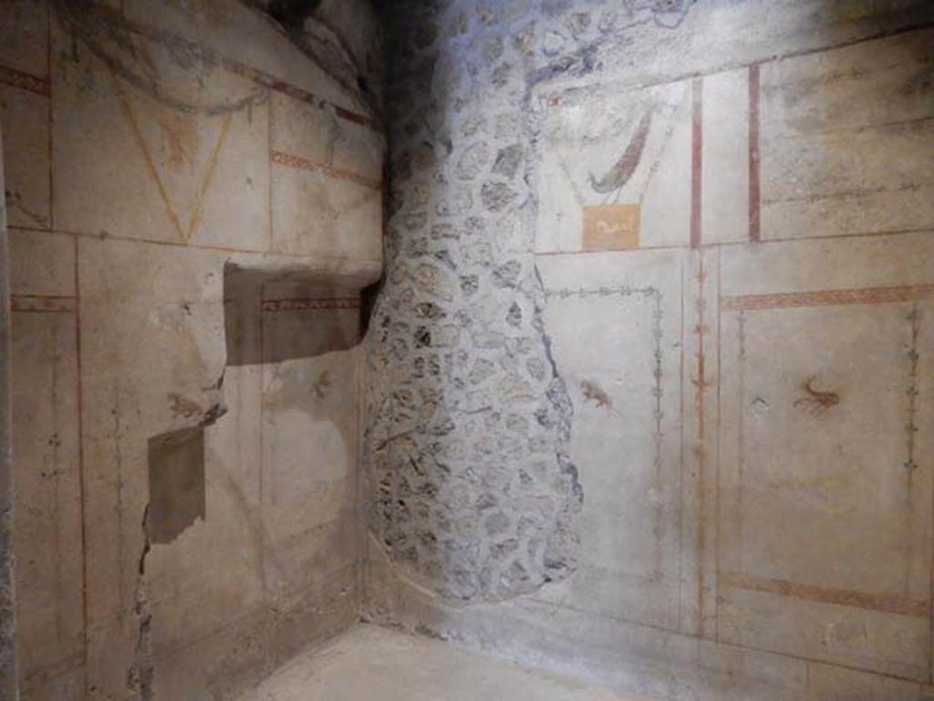 II.9.4 Pompeii. December 2018. 
Room 4, east wall, centre and south end with painted decoration. Photo courtesy of Aude Durand.
