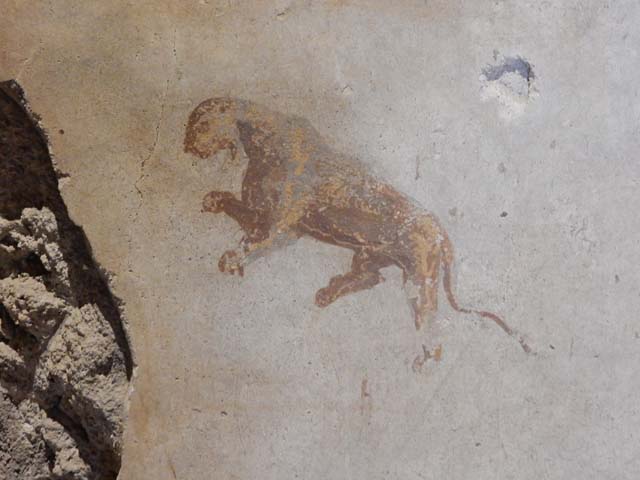 II.9.4 Pompeii. December 2018. Room 4, detail of deer from centre of panel on east wall at south end.Photo courtesy of Aude Durand.