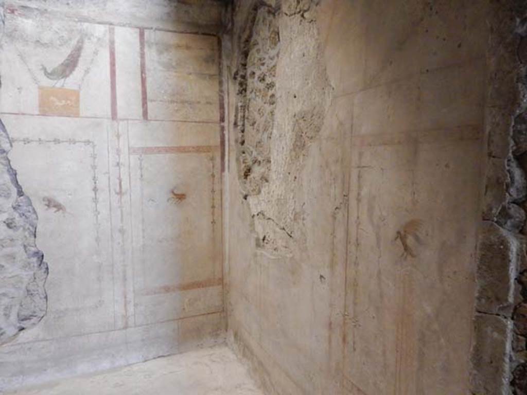 II.9.4 Pompeii. May 2018. Room 4, south wall. Photo courtesy of Buzz Ferebee. 