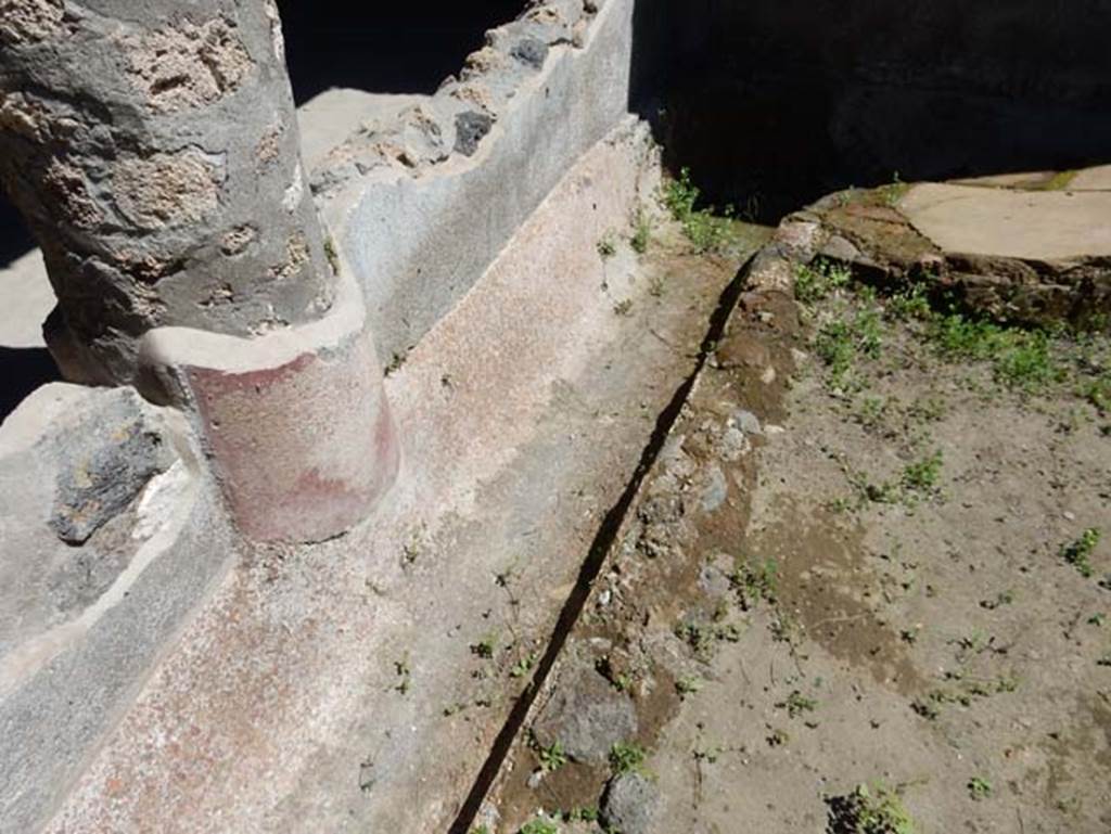 II.9.5 Pompeii, May 2018. Peristyle 6, gutter along east portico. Photo courtesy of Buzz Ferebee.