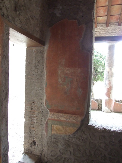 III.4.b. Pompeii.  March 2009.  Room 3.  Oecus.  South west corner.  Wall painting of a Venus.