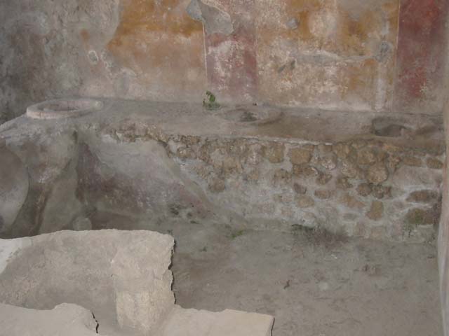 III.6.1 Pompeii. October 2017. Looking across east side of counter and hearth towards north-east corner of bar-room.
Foto Taylor Lauritsen, ERC Grant 681269 DÉCOR.



