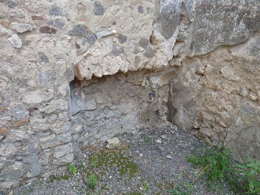 V.2.1 Pompeii. September 2015. Recess in south wall.

