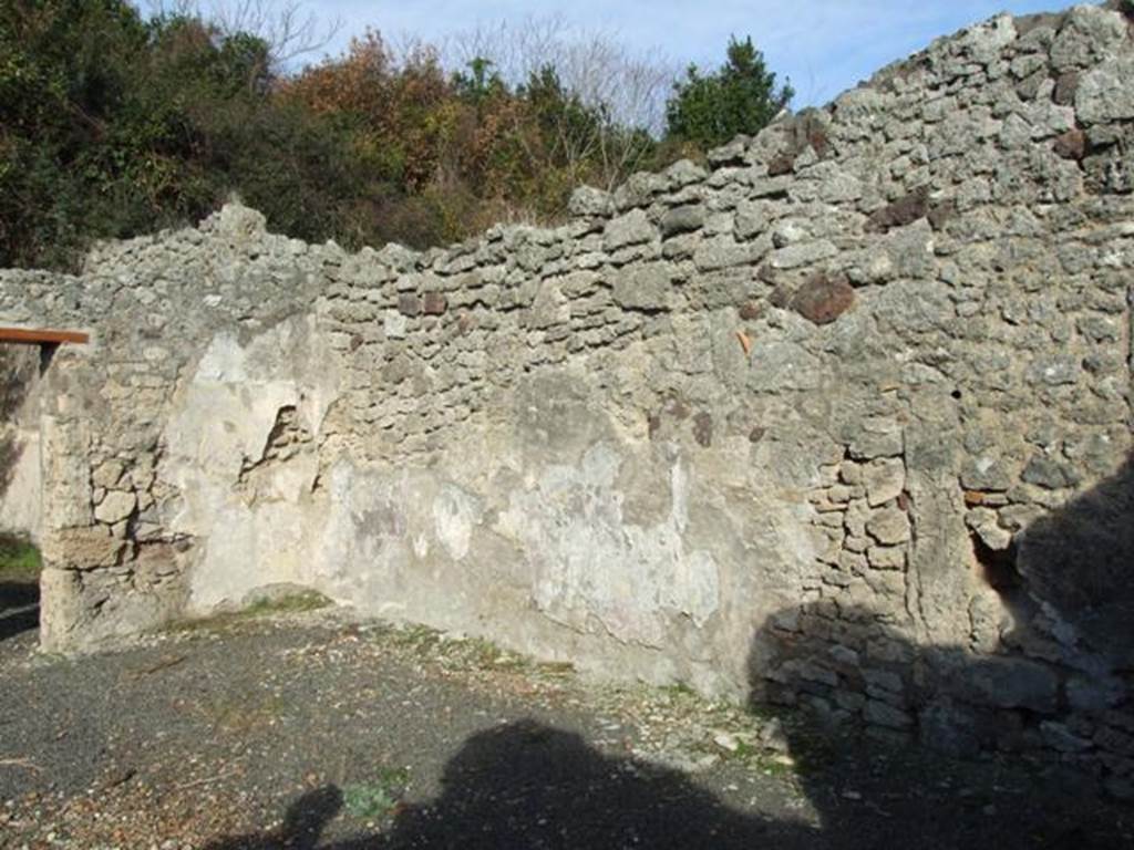 V.2.15 Pompeii.   December 2007.  East wall of atrium.