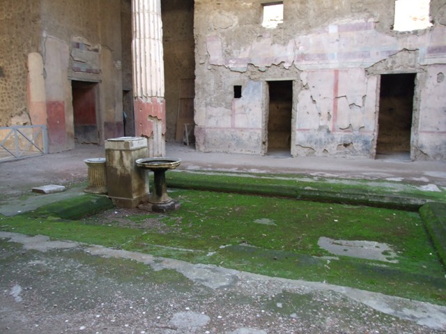V.2.i Pompeii. December 2007. Room 4, looking west into atrium.