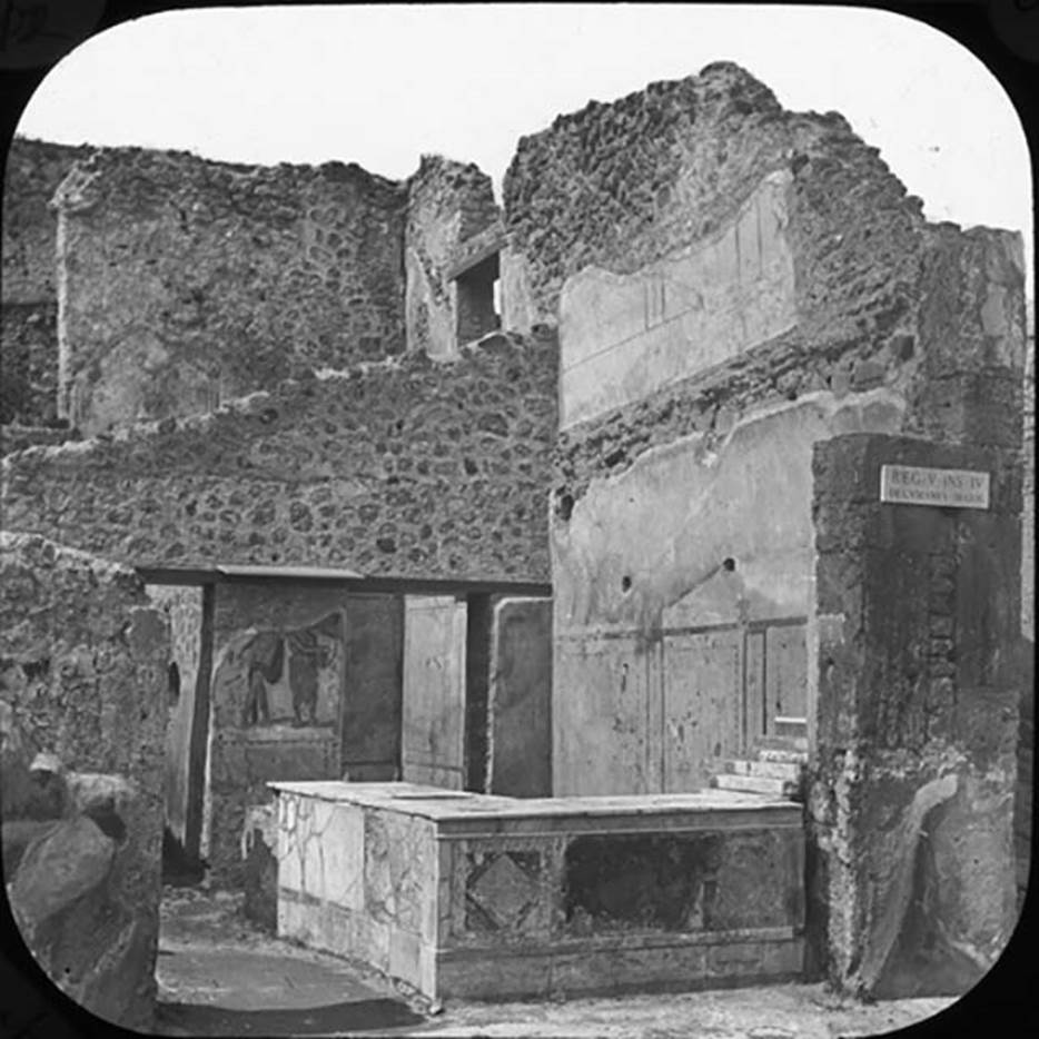 V.4.7 Pompeii.  May 2006.  Entrance.  
