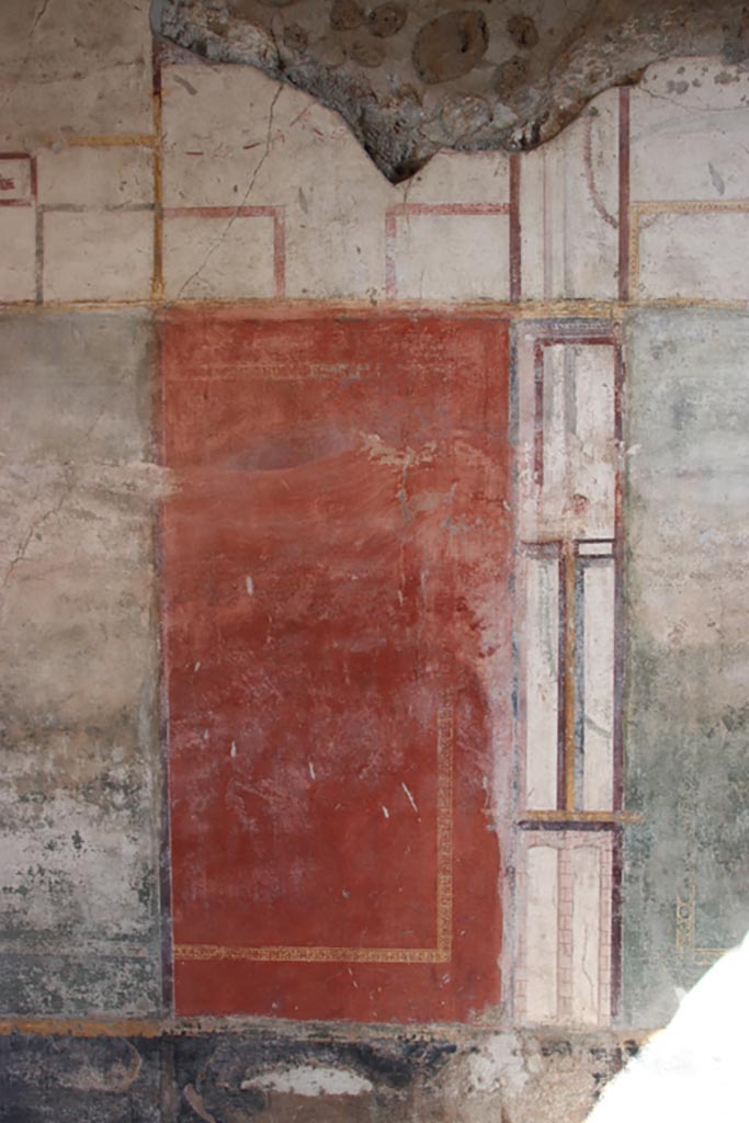 V.4.a Pompeii. October 2023. Room ‘s’, detail from east wall. Photo courtesy of Klaus Heese.