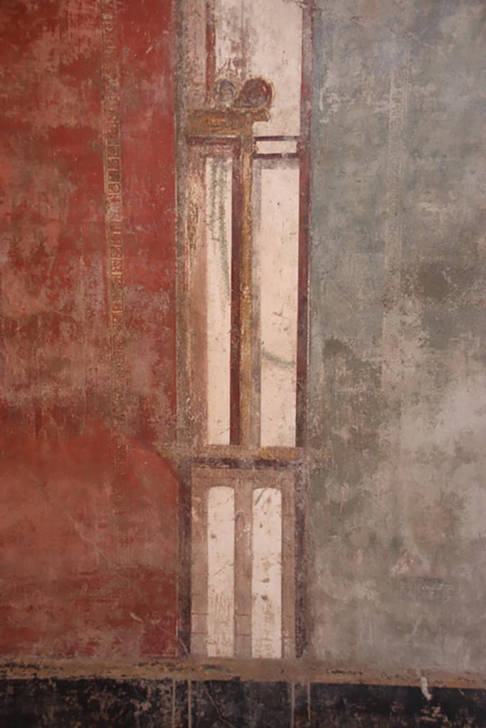 V.4.a Pompeii. October 2023. 
Room ‘s’, detail from west wall in south-west corner. Photo courtesy of Klaus Heese.
