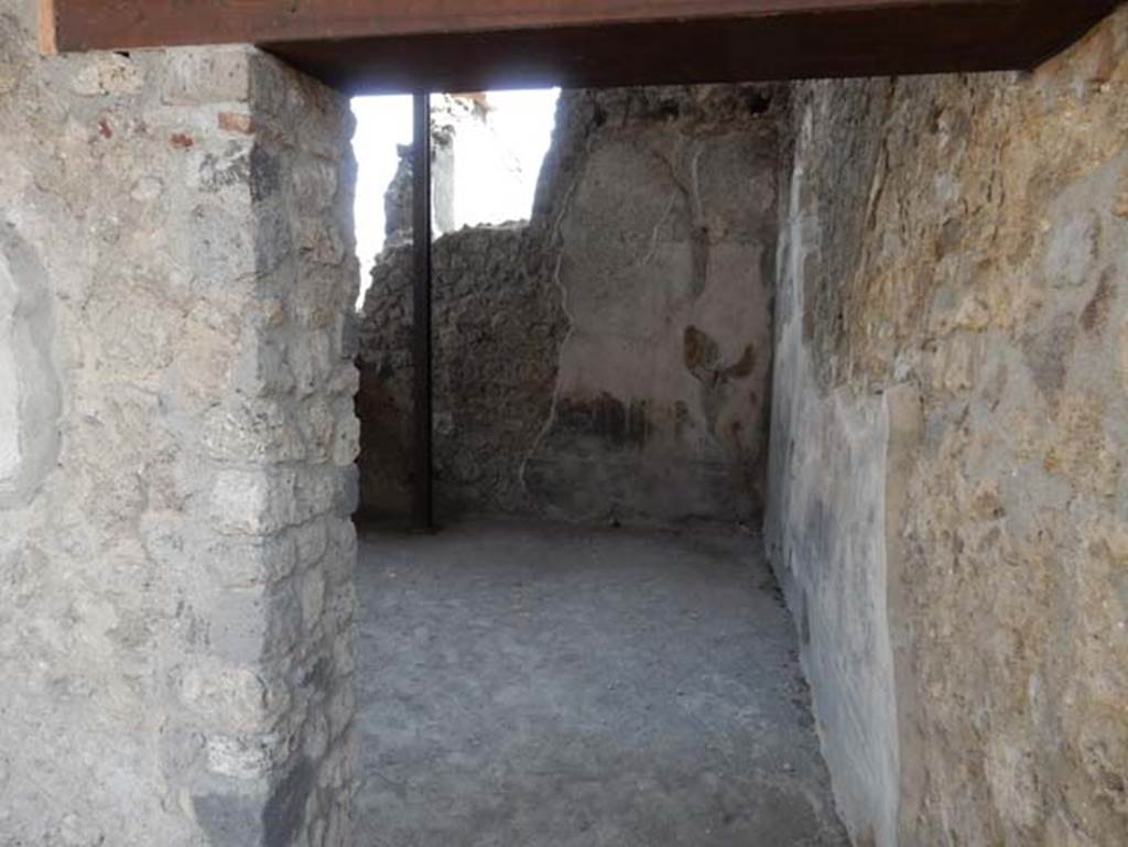 V.4.a Pompeii. May 2015. Doorway to second room to the south of the corridor leading to V.4.11. Photo courtesy of Buzz Ferebee.
