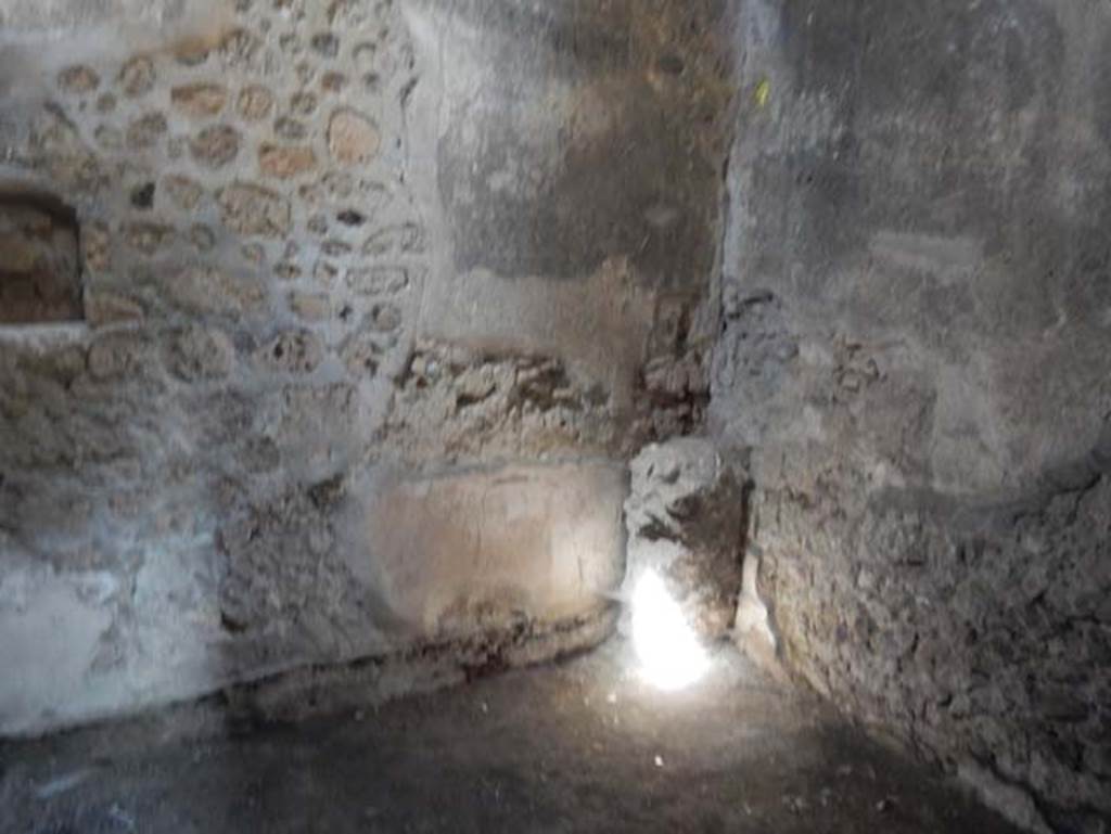 V.4.a Pompeii. May 2015. 
Room ‘x’, looking towards north wall with small niche in north-west corner. Photo courtesy of Buzz Ferebee.



