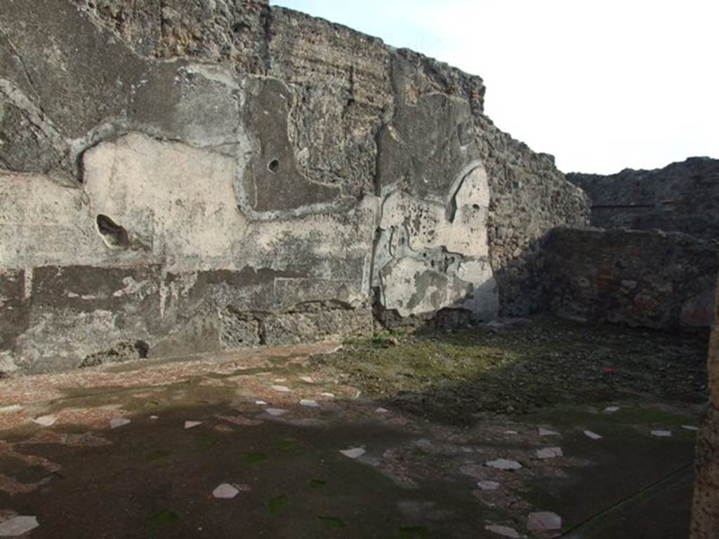 VI.1.10 Pompeii. December 2007. Room 16, east wall of large room on south side of tablinum.