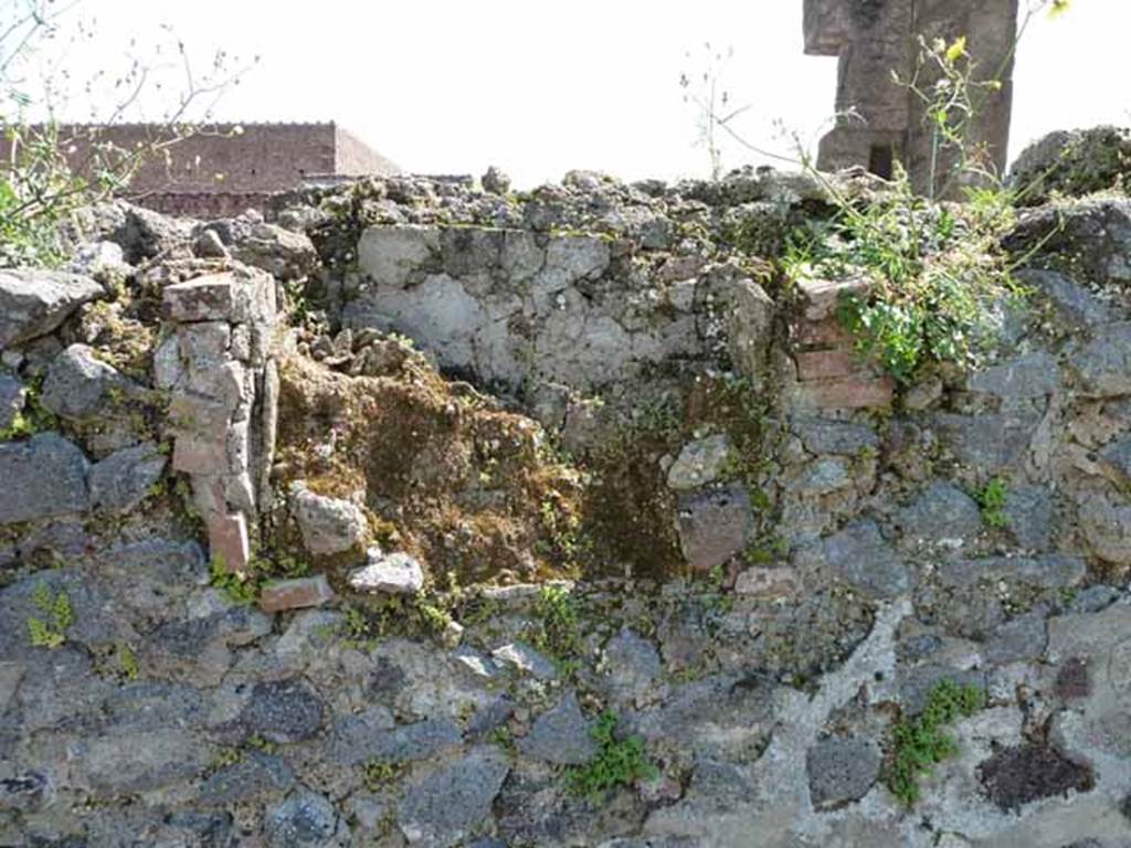 VI.1.17 Pompeii.  May 2010. South wall of the bar, with the remains of a niche ?