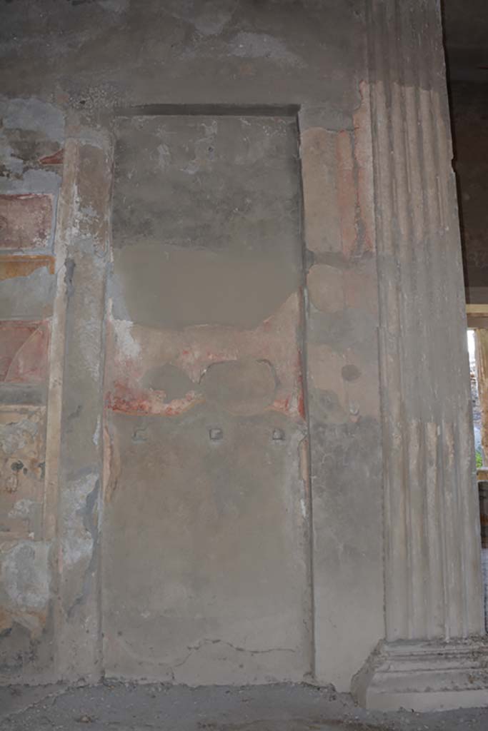 VI.2.4 Pompeii. March 2019. East wall of ala/atrium with site of lararium painting.
Foto Annette Haug, ERC Grant 681269 DÉCOR.
