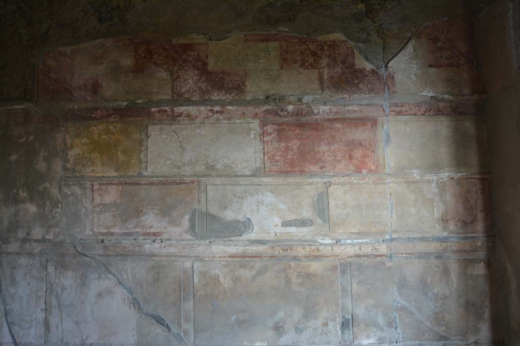 VI.2.4 Pompeii. March 2019. Upper north wall in oecus.
Foto Annette Haug, ERC Grant 681269 DÉCOR.
