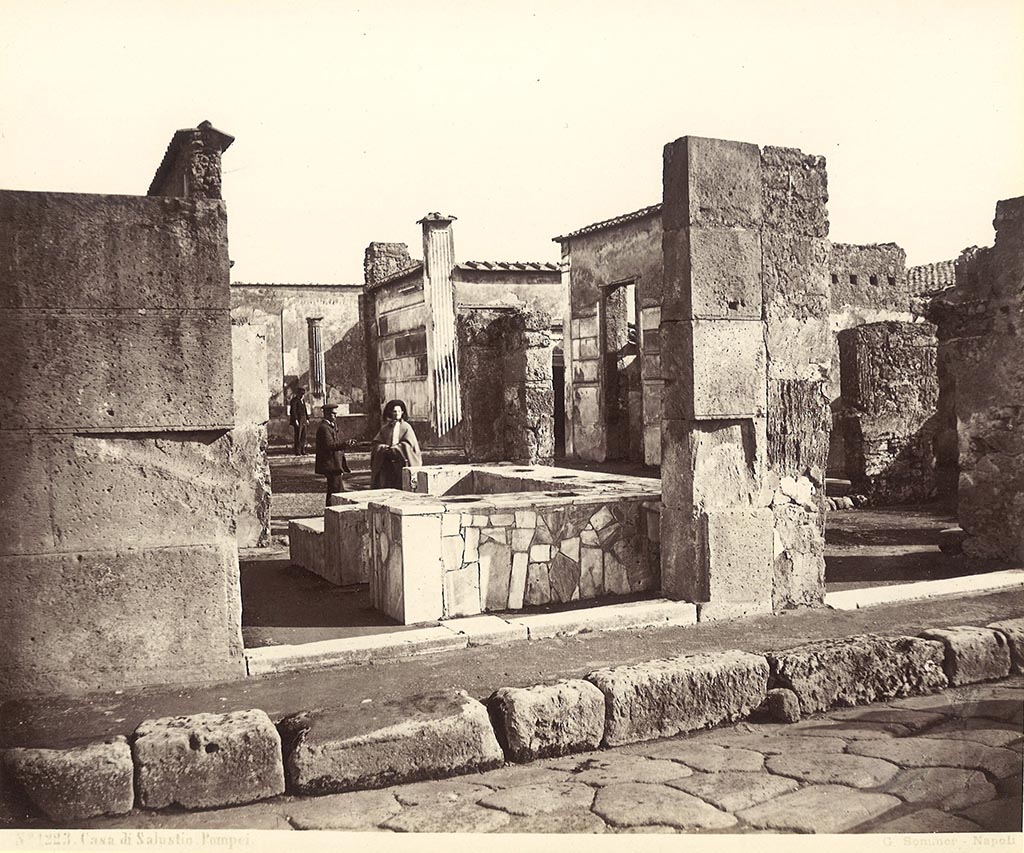 VI.2.5, Pompeii. Old G Sommer photograph. Looking east towards entrance to bar, and atrium of VI.2.4 at the rear of the bar. Photo courtesy of Rick Bauer.