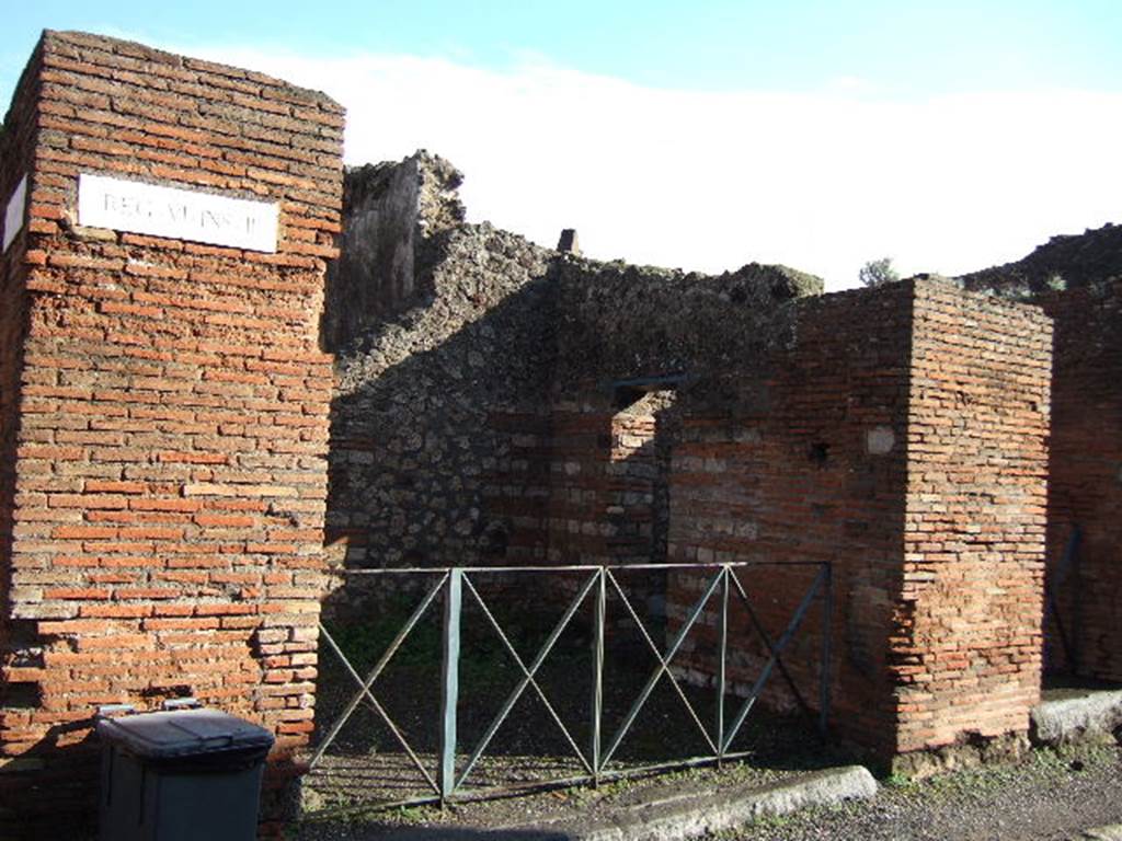 VI.3.1 Pompeii. December 2007. Entrance doorway, looking towards south wall. 