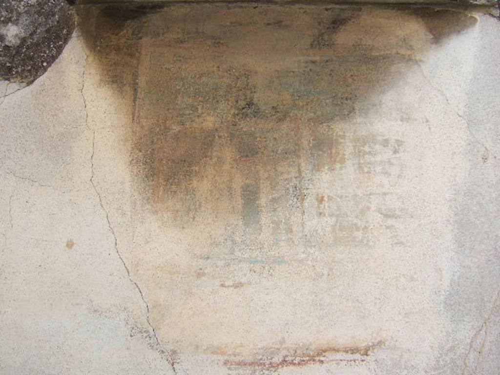 VI.5.5 Pompeii. September 2005. Remains of painting from peristyle.