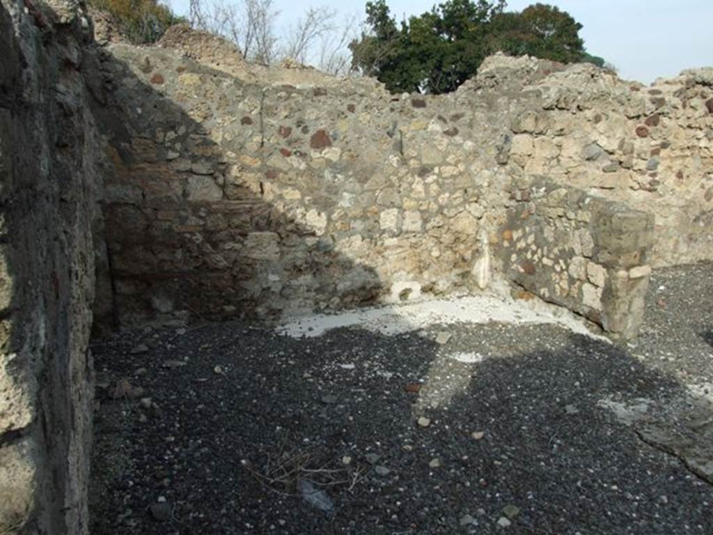 VI.5.10 Pompeii. December 2007.  Room 14, looking north towards blocked doorway which would have been linked to the triclinium of VI.5.9. 