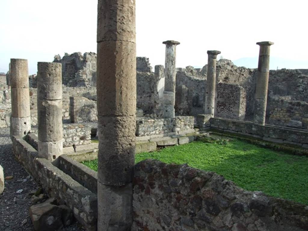 VI.5.10 Pompeii. December 2007. Room 1, looking south-east across peristyle.