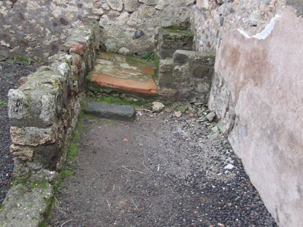 VI.6.1 Pompeii. December 2007. Room 17, latrine in room to west of kitchen area.