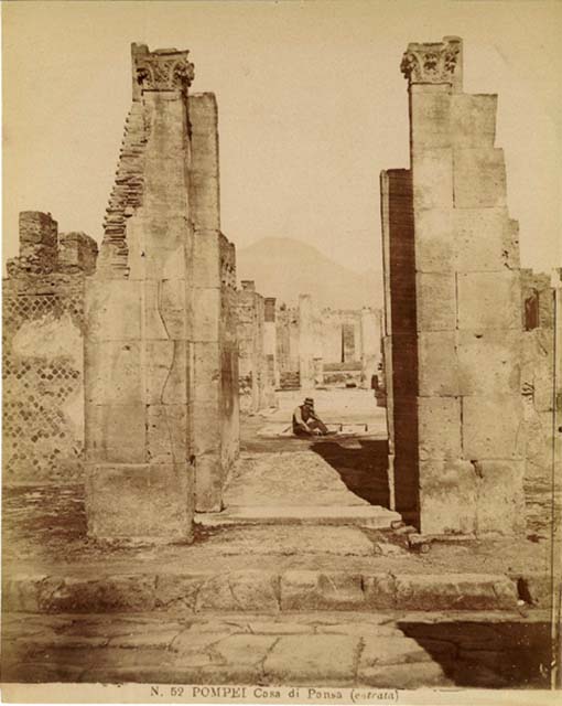 VI.6.1 Pompeii. C.1880. Looking north to entrance doorway.
Album by M. Amodio, c.1880, entitled “Pompei, destroyed on 23 November 79, discovered in 1748”.
Photo courtesy of Rick Bauer.
