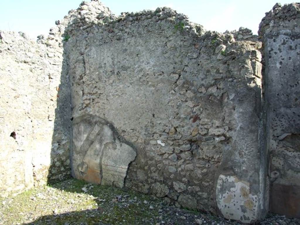VI.7.1 Pompeii. March 2009. North wall of triclinium at rear of light-well.