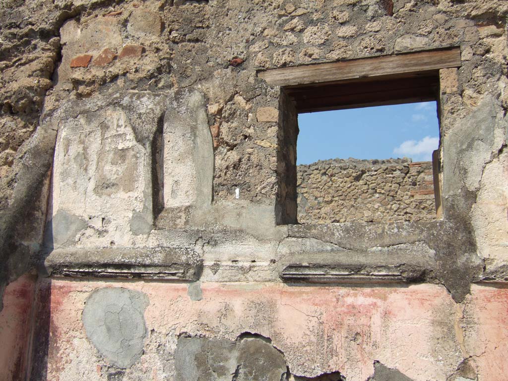 VI.7.3 Pompeii.  March 2009. Room 3.  North wall with window.