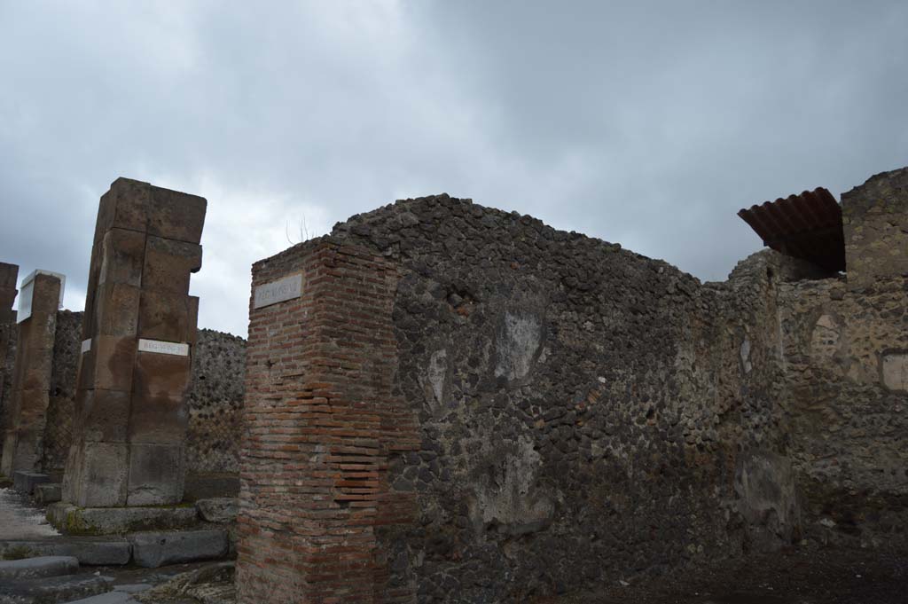 VI.8.4 Pompeii. March 2018. Looking towards west wall of shop.   
Foto Taylor Lauritsen, ERC Grant 681269 DÉCOR
