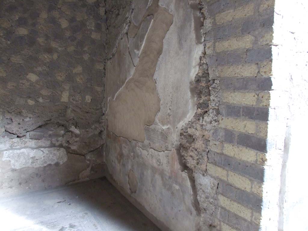 VI.8.5 Pompeii. March 2009. Room 4, looking east across mosaic floor in ala.

