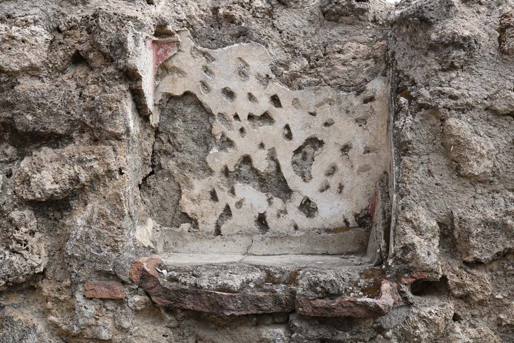 VI.8.8 Pompeii. December 2018. Niche in east wall of rear room. Photo courtesy of Aude Durand.

