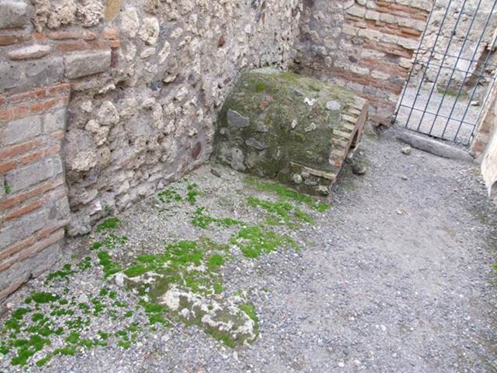 VI.8.13 Pompeii. December 2007. Base of steps to upper floor, with hearth and latrine beneath.