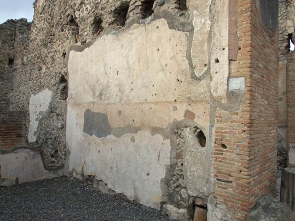 VI.8.17 Pompeii. December 2007. North wall of shop.