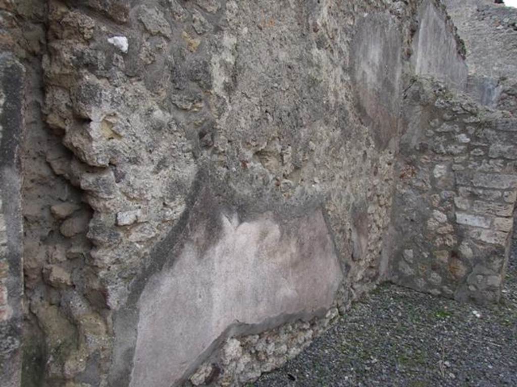 VI.8.17 Pompeii.  Shop with dwelling.  December 2007.  South wall.