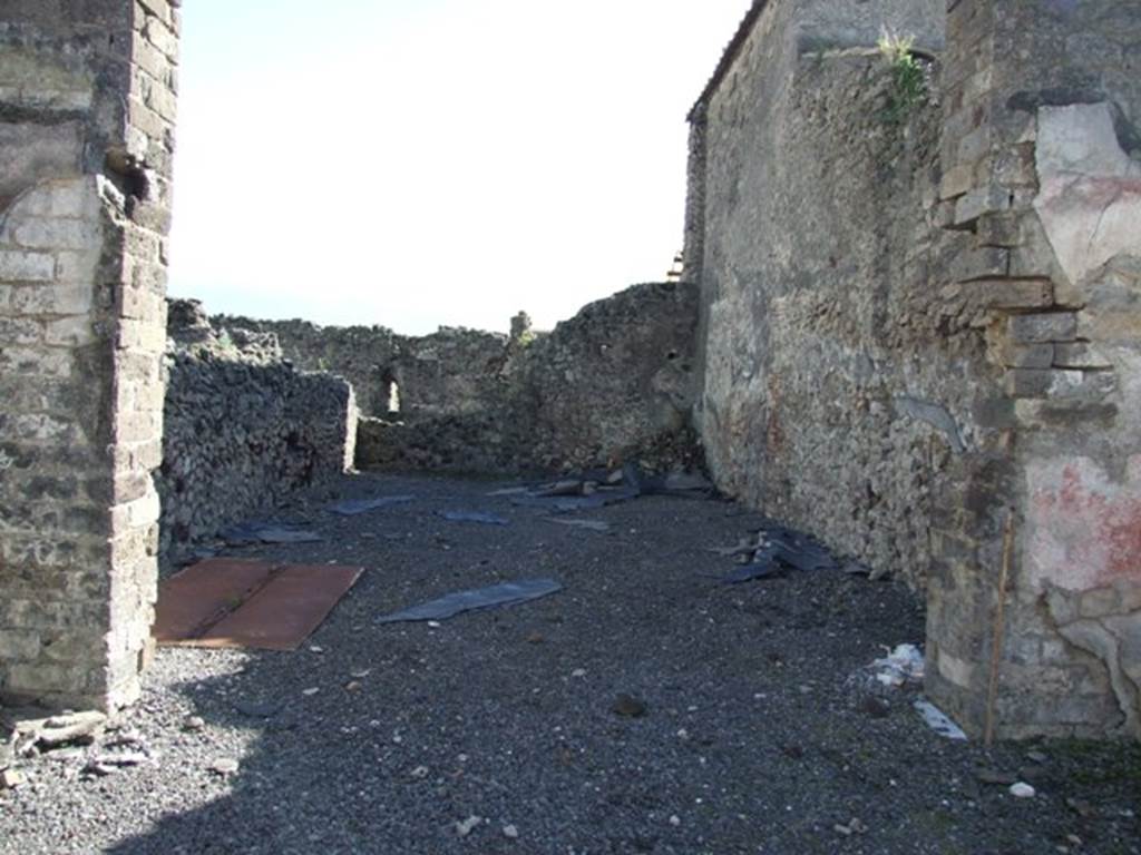VI.8.20 Pompeii.  March 2009.  Room 7. South wall and south west corner.