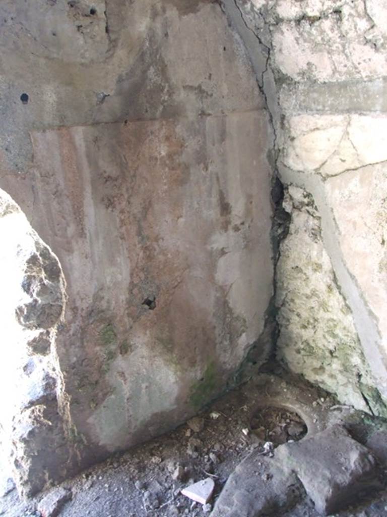 VI.8.20 Pompeii.  March 2009.  Room 19.  Cistern in south west corner.