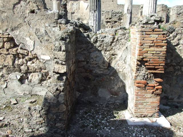 VI.8.20 Pompeii. March 2009. Room 1, looking east along south wall of entrance corridor.  