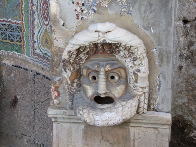 VI.8.22 Pompeii. January 2019. Hollow marble mask on north side of fountain. Photo courtesy of Johannes Eber.