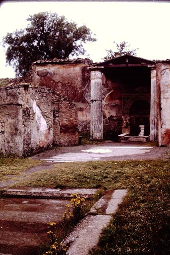 VI.8.22 Pompeii. March 1939. Looking towards north-west corner of atrium, across impluvium.  Photo courtesy of Rick Bauer.
