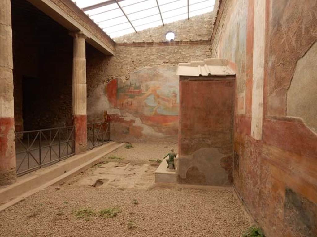 VI.8.23 Pompeii. May 2017. Looking south along the west wall behind the fountain.  
Photo courtesy of Buzz Ferebee.
